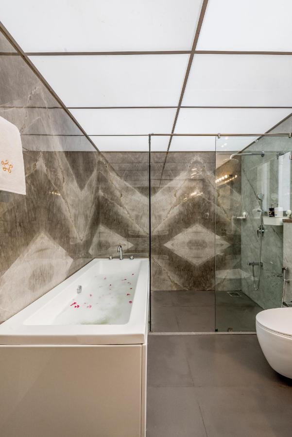 Saffronstays Mayfair Gardens 4 Bedroom Petfriendly Pool Villa 阿里巴格 外观 照片